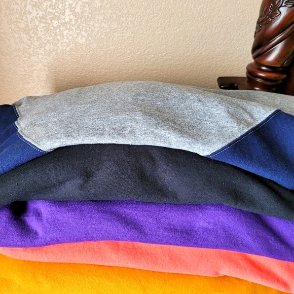 Medium Hoodies - Picture 3 of 3